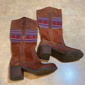 Women’s BC boots size 9